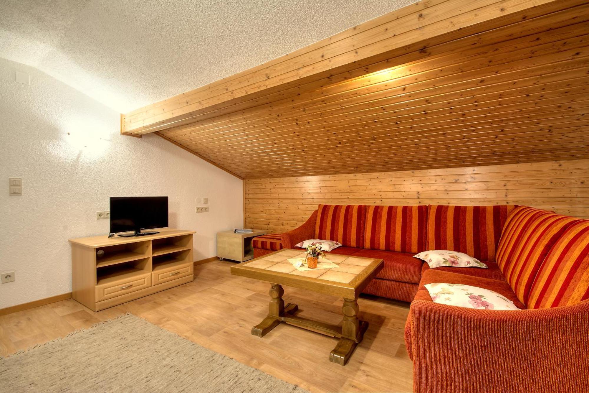 Ferienhaus Bergkristall بيتنيو آم أرلبرغ الغرفة الصورة